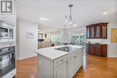 20 Tiny Beaches Road N, Tiny, ON - Indoor Photo Showing Kitchen