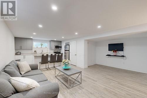 191 Maxome Avenue, Toronto, ON - Indoor Photo Showing Living Room