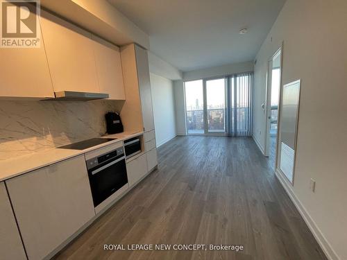 7702 - 55 Cooper Street, Toronto, ON - Indoor