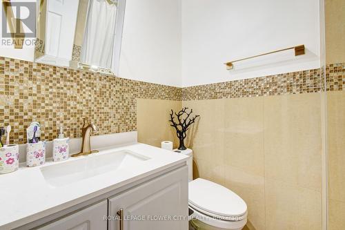 4 Chadwick Street, Brampton (Fletcher'S West), ON - Indoor Photo Showing Bathroom