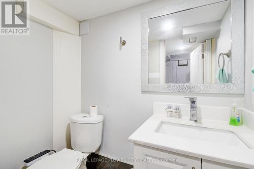 4 Chadwick Street, Brampton (Fletcher'S West), ON - Indoor Photo Showing Bathroom