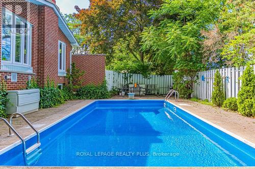 3551 Burningelm Crescent, Mississauga, ON - Outdoor With In Ground Pool