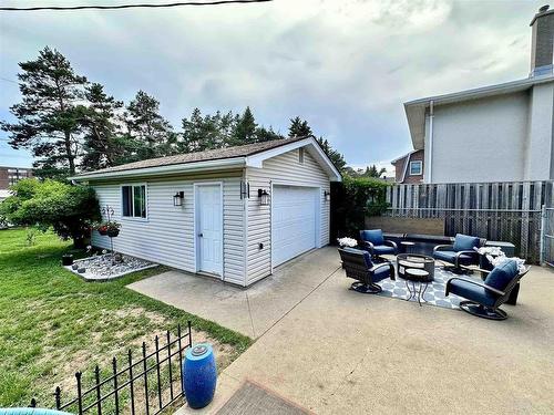 714 Confederation Drive, Thunder Bay, ON - Outdoor With Exterior