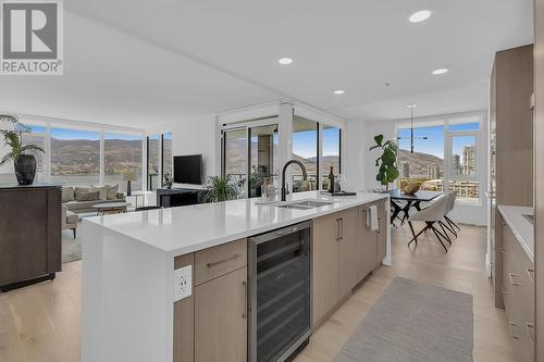 1588 Ellis Street Unit# 1509, Kelowna, BC - Indoor Photo Showing Kitchen With Upgraded Kitchen