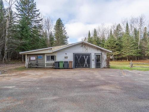 Garage - 4265Z Ch. De La Gare, Labelle, QC 