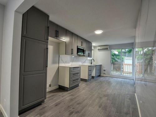 Kitchen - 2730 27E Avenue, Laval (Laval-Ouest), QC - Indoor Photo Showing Kitchen