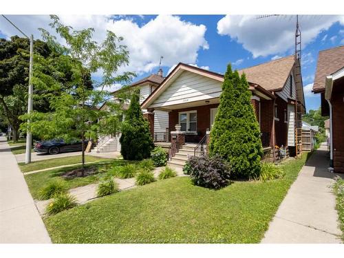 1528 Hall Avenue, Windsor, ON 