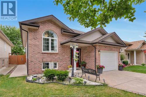 2445 Trappers Avenue, Windsor, ON - Outdoor