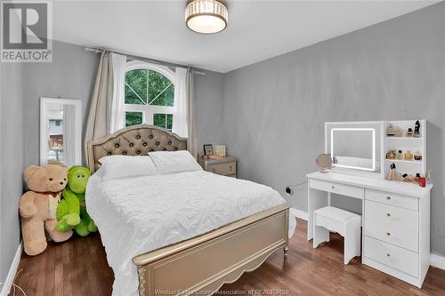 2445 Trappers Avenue, Windsor, ON - Indoor Photo Showing Bedroom