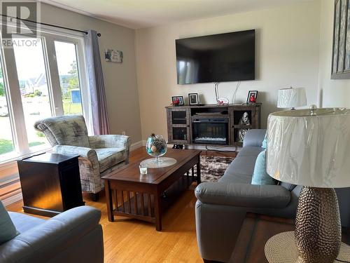 5 Frecker Place, Placentia, NL - Indoor Photo Showing Living Room