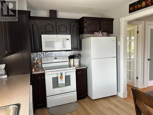 5 Frecker Place, Placentia, NL - Indoor Photo Showing Kitchen