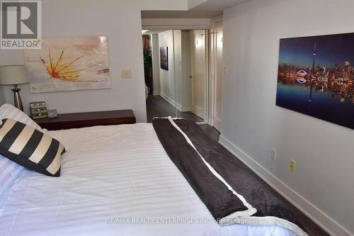 517 - 20 Blue Jays Way, Toronto, ON - Indoor Photo Showing Bedroom