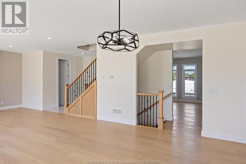 609 Holburn Street, Windsor, ON - Indoor Photo Showing Other Room