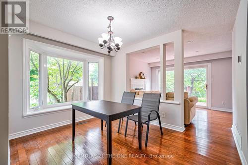 4032 Taffey Crescent, Mississauga, ON - Indoor Photo Showing Dining Room