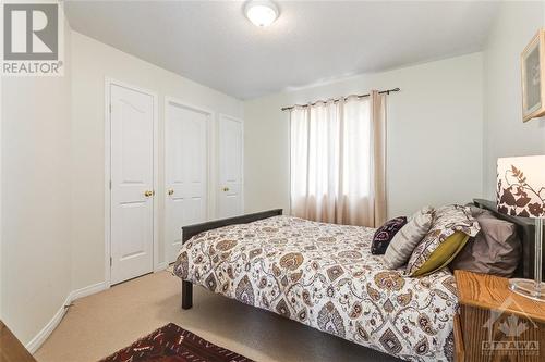 2113 Valin Street, Ottawa, ON - Indoor Photo Showing Bedroom