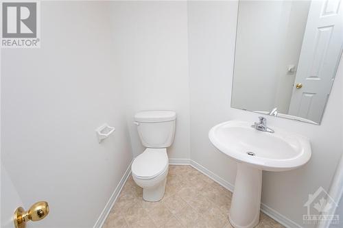 260 Gershwin Private, Ottawa, ON - Indoor Photo Showing Bathroom