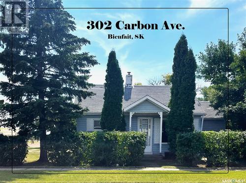 302 Carbon Avenue, Bienfait, SK - Outdoor