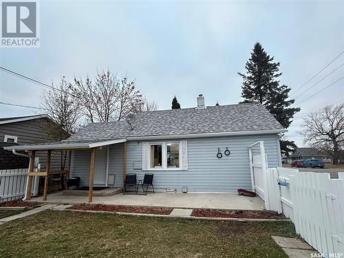 302 Carbon Avenue, Bienfait, SK - Outdoor