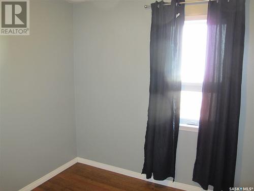 302 Carbon Avenue, Bienfait, SK - Indoor Photo Showing Other Room