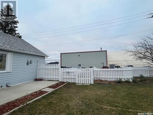 302 Carbon Avenue, Bienfait, SK - Outdoor