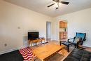 10 Thornton Street, St. Catharines, ON  - Indoor Photo Showing Living Room 