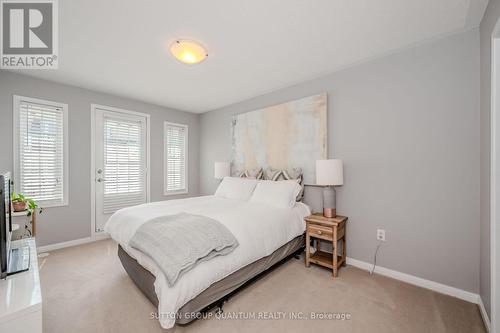 30 - 2614 Dashwood Drive, Oakville, ON - Indoor Photo Showing Bedroom