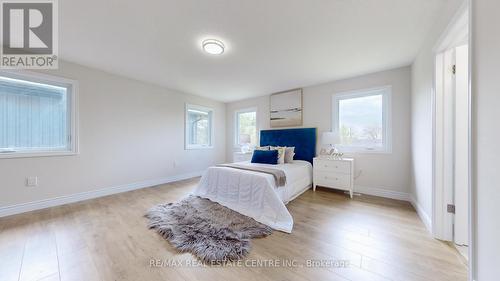 145 Ballantyne Avenue, Cambridge, ON - Indoor Photo Showing Bedroom