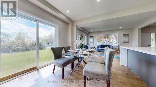 145 Ballantyne Avenue, Cambridge, ON - Indoor Photo Showing Dining Room