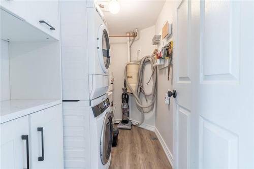 67 Caroline Street S|Unit #1504, Hamilton, ON - Indoor Photo Showing Laundry Room