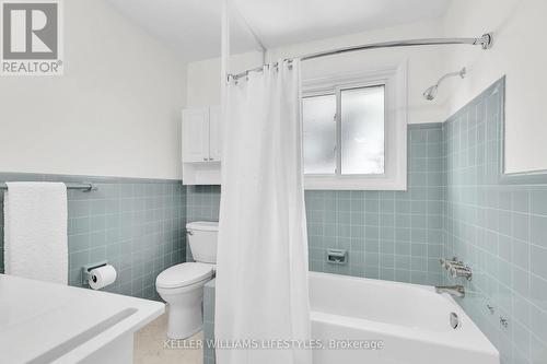 Primary bathroom - 39 Oneida Road, London, ON - Indoor Photo Showing Bathroom