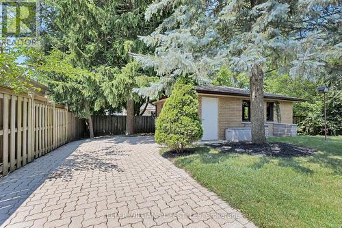 Interlock brick to garage/workshop - 39 Oneida Road, London, ON - Outdoor