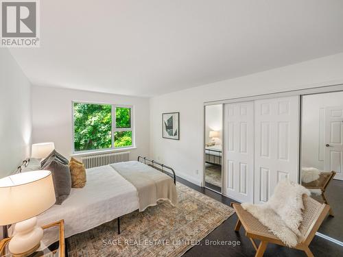 22 - 8 Corinth Gardens, Toronto C10, ON - Indoor Photo Showing Bedroom