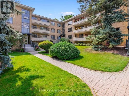 22 - 8 Corinth Gardens, Toronto C10, ON - Outdoor With Balcony