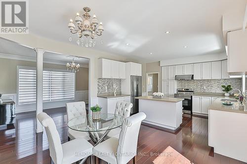 9 Elias Snider Court, Whitchurch-Stouffville, ON - Indoor Photo Showing Dining Room