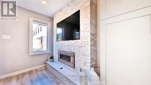 8 Pony Way, Kitchener, ON - Indoor With Fireplace