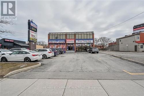 54 Centennial Parkway N, Hamilton, ON 