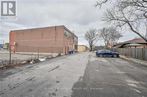 54 Centennial Parkway N, Hamilton, ON 