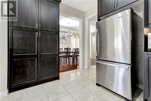 115 Matteo Trail, Hamilton, ON - Indoor Photo Showing Kitchen