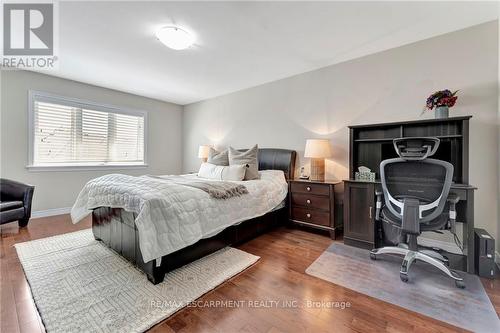 115 Matteo Trail, Hamilton, ON - Indoor Photo Showing Bedroom