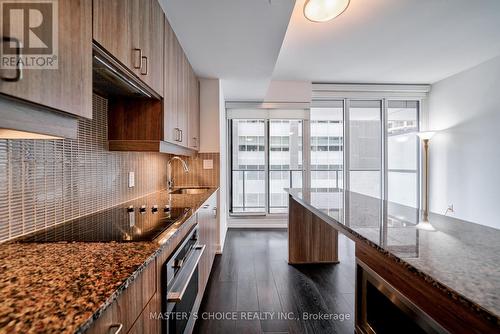 2307 - 426 University Avenue, Toronto, ON - Indoor Photo Showing Kitchen With Upgraded Kitchen