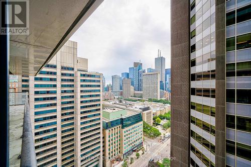 2307 - 426 University Avenue, Toronto, ON - Outdoor