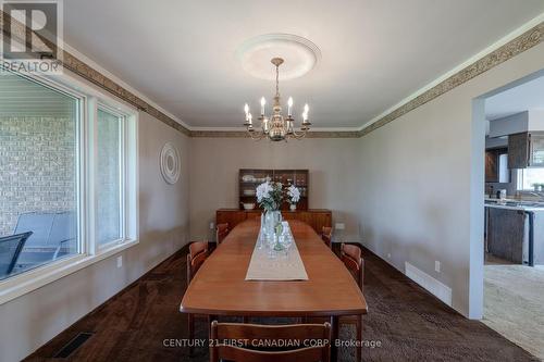 14004 Cleeves Line, Chatham-Kent (Highgate), ON - Indoor Photo Showing Dining Room