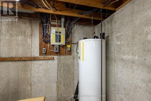 14004 Cleeves Line, Chatham-Kent (Highgate), ON - Indoor Photo Showing Basement