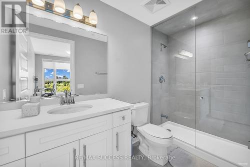 312 - 50 Kaitting Trail, Oakville, ON - Indoor Photo Showing Bathroom