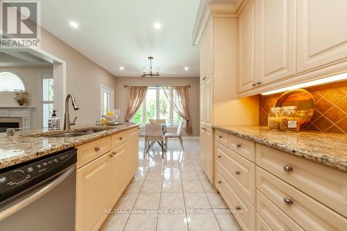 1387 Ferncrest Road, Oakville, ON - Indoor Photo Showing Kitchen With Double Sink