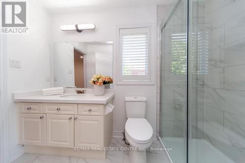 1387 Ferncrest Road, Oakville (Iroquois Ridge North), ON - Indoor Photo Showing Bathroom