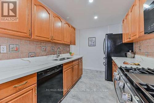 23 Gold Finch Court, Brampton, ON - Indoor Photo Showing Kitchen With Double Sink