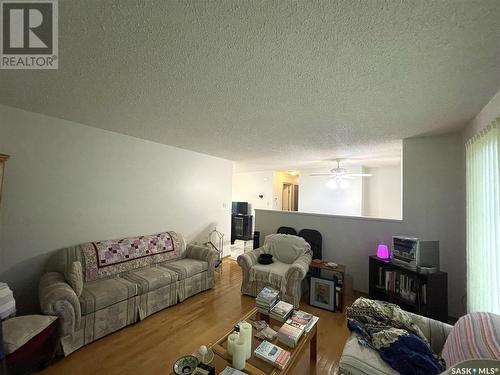 141 2Nd Street W, Pierceland, SK - Indoor Photo Showing Living Room