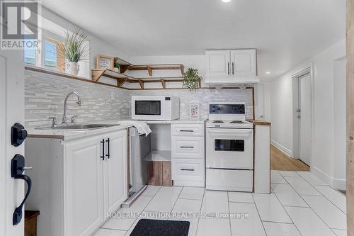 43 Harmony Avenue, Toronto E04, ON - Indoor Photo Showing Kitchen