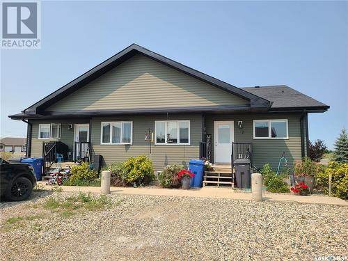 4 201 Carlyle Avenue, Carlyle, SK - Outdoor With Facade